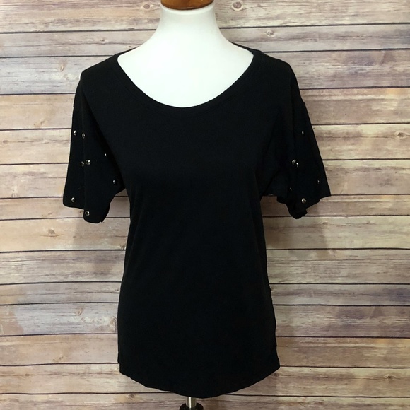 Forever 21 Tops - Forever 21 Black deep v back Studded sleeves LG